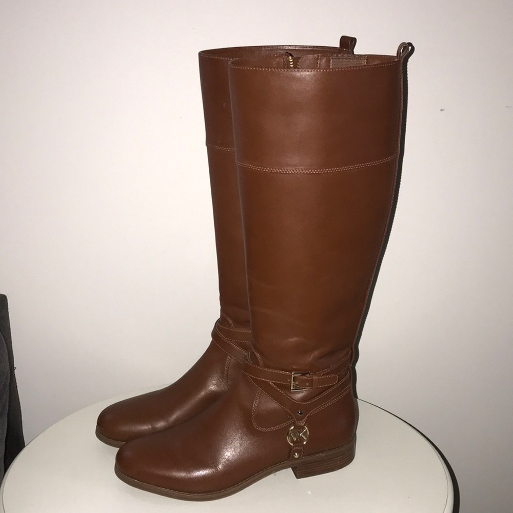 LIKE NEW - Micheal Kors- Size 9 - Brown Boots